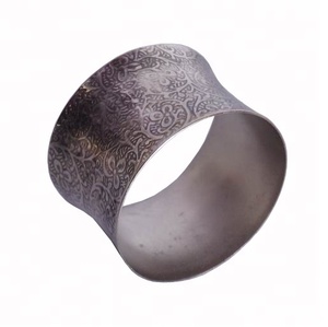 Rond de serviette de concepteur en métal pour la partie caractéristique stockée - Product Image 2