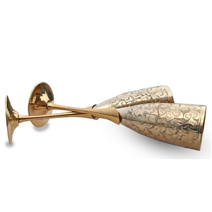 GOBLET/CALICE EN LAITON GRAVÉ avec THÈME D'ANGE ENTIÈREMENT GOLDENN FOURNITURES D'ÉGLISE POLI ET PLAQUÉ MODÈLE EN ACIER DE STYLE RELIGIEUX - Product Image 1