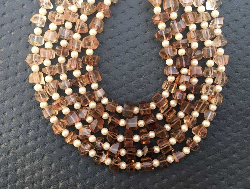 สีน้ำตาล