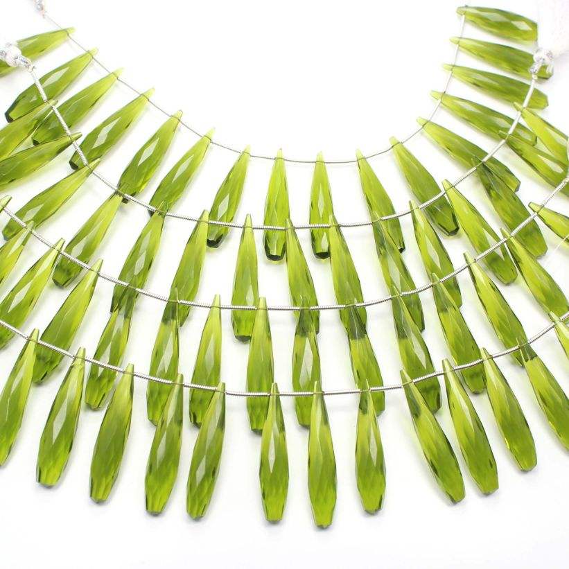 สีเขียว