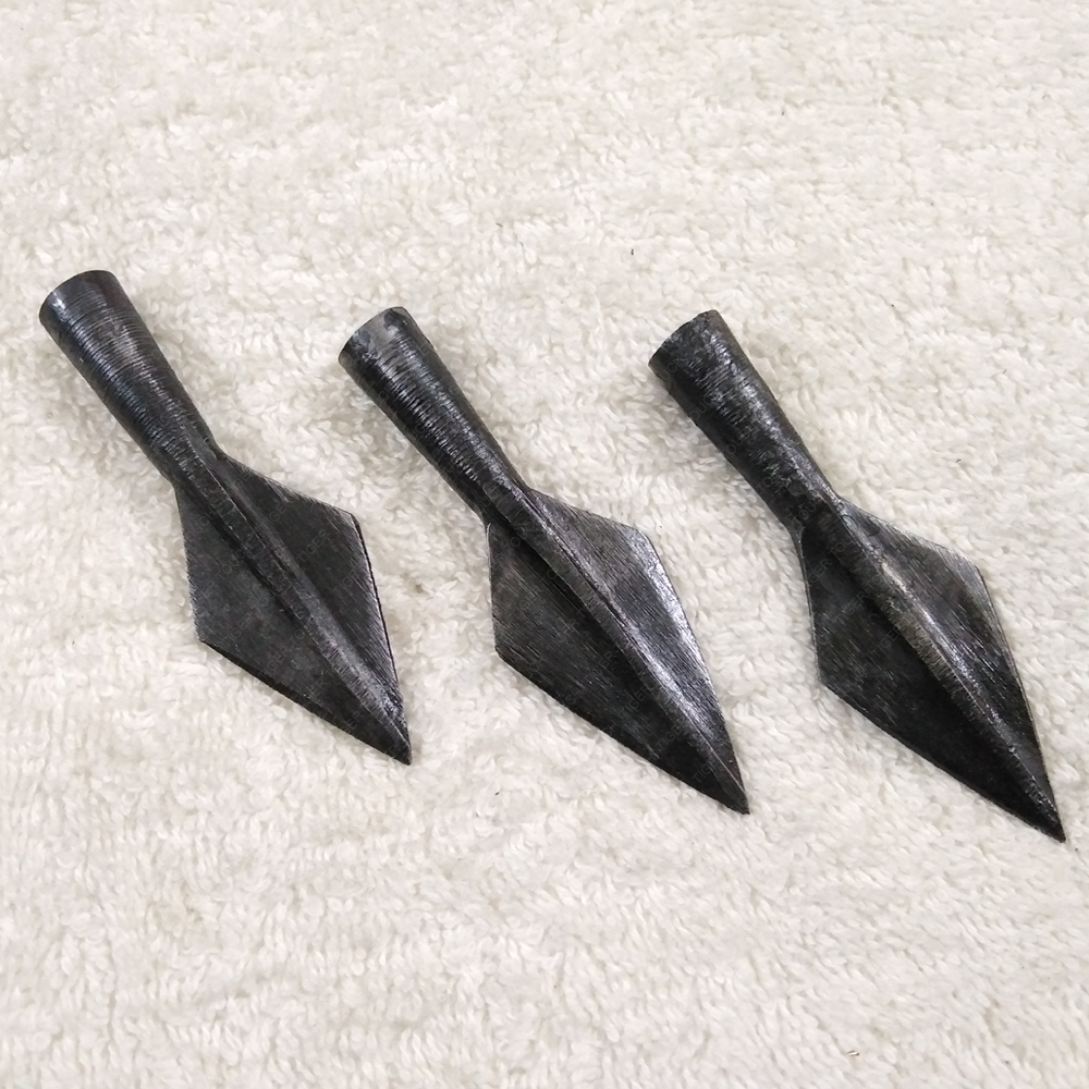 Medieval Arrowhead Barbed - Sword Hanging Buckle Fitting