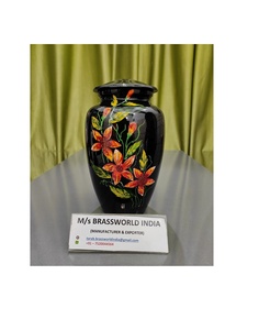 Urna de cremación para adultos pintada a mano por Brassworld India Premium Funeral Supplies - Product Image 1