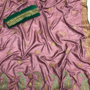 ตกแต่งอย่างหรูหราด้วยการตกแต่งเย็บปักถักร้อย C-Pallu ทำงานในการจับคู่สีที่สง่างามที่เพิ่มขึ้นโดยท่อด้านข้างทั้งหมด - Product Image 1