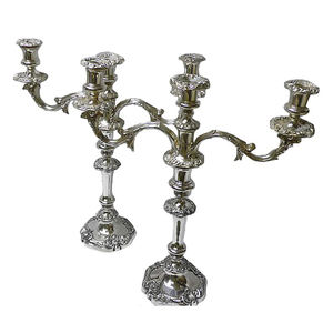 Candelabro Decorativo Hecho a Mano de Metal de Alta Calidad, Decoración para el Hogar, Interior, Bodas y Fiestas, Juego de 2 Portavelas - Product Image 1
