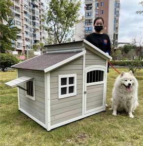 Caseta para Perros Elevada de Madera Resistente a la Intemperie, Estilo Cabaña, con Puerta - Product Image 2