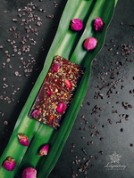 Barra Sólida de Chocolate Real Legendaria EVERLASTING con Flores Dulces y Nueces - Certificación ISO, 12 Meses de Vida Útil, Hecho en Vietnam