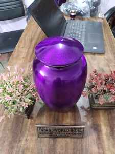 Urne de crémation pour adultes en aluminium imprimé violet et noir Brassworld Inde Fournitures funéraires en métal - Product Image 6