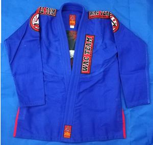 BJJ GI สะดวกสบายพร้อมโลโก้ด้านหน้าสำหรับการฝึกซ้อมและการแข่งขัน - Product Image 2