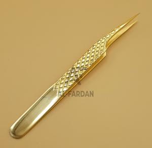Pinzas de pestañas japonesas de acero inoxidable personalizadas, volumen de pestañas, aislamiento de punta recta, punta de fibra de agarre de diamante chapado en oro - Product Image 4