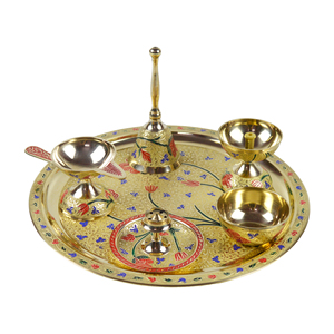 Diya Mini de latón con diseño de agarre de mano para decoración de templo, soporte de decoración de oración y hogar, Diya con acabado pulido - Product Image 6