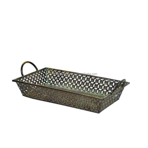 Venta al por mayor de buena calidad rústico acabado hierro metal bandeja cesta - Product Image 1