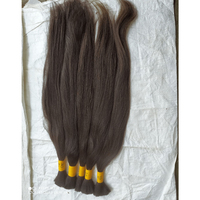 Vente en gros de cheveux bruts vierges non transformés, extension de cheveux humains 100% paquets de cheveux alignés sur les cuticules du temple indien vierge en vrac