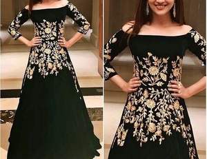 Vestido informal de gasa hasta el suelo indio/paquistaní bordado floral mangas tres cuartos ajuste silueta acampanada High Street - Product Image 1