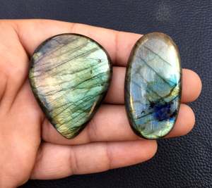 2 pièces de pierres précieuses en Labradorite naturelle Cabochon lisse ovale et en forme de poire pour la fabrication de bijoux Collection Style Cut - Product Image 3