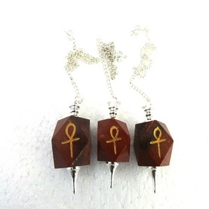 Péndulo de Jaspe Rojo Natural con Forma de Ankh, Péndulo de Radiestesia Grabado en Ágata para Sanación con Reiki, Material de Piedra Preciosa en Venta - Product Image 1