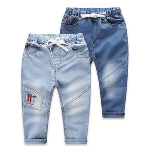 กางเกงยีนส์สาวทันสมัยที่ออกแบบมาเพื่อความสบายและความทนทานเหมาะกับการสวมใส่สบายและการใช้งานในชีวิตประจำวัน - Product Image 4