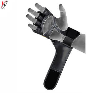 Gants d'entraînement professionnels de boxe et de MMA en cuir véritable Gants en cuir de conception personnalisée pour les arts martiaux - Product Image 3