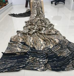 ผ้าซาตินเรยอนพิมพ์ลายดิจิตอลผ้าซาตินเรยอนสำหรับผู้หญิงอินเดียงานแต่งงาน - Product Image 5