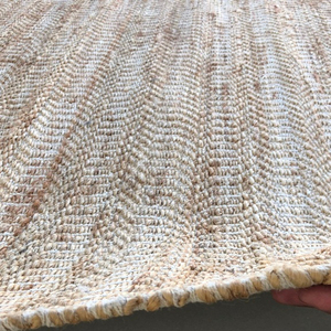 Intérieurs élégants Tapis en jute tissé à la main Beau motif de nouveautés Vente chaude de l'usine directe avec une excellente technique de tissage - Product Image 1