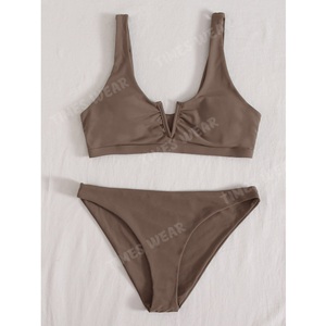 Bikini de marca privada con logotipo personalizado, traje de baño ecológico de tela con cable en V, nuevo diseño - Product Image 1