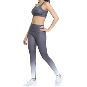 Ensemble de 2 pièces de leggings de yoga et de soutien-gorge de sport personnalisés - Extensible dans les quatre sens, respirant, respectueux de l'environnement, imprimé par sublimation - Product Image 3