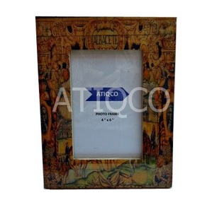 Cadre photo en bois unique Atiqco Modèle 787751, dernière collection, imprimé Cour du Roi, laqué et émaillé, idéal pour les fêtes - Product Image 5