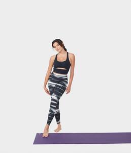 Sujetador de espalda cruzada con estampado por sublimación para mujer, de cintura alta legging, conjunto de yoga con impresión personalizada y diseño a precio de fábrica - Product Image 3