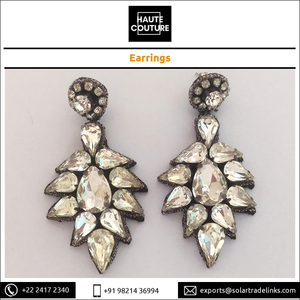 Boucles d'oreilles pendantes en cristal en forme de goutte, faites à la main, avec strass argentés, par le meilleur fabricant indien, pour femmes, idéales pour les soirées – Vente chaude - Product Image 2