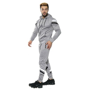 ชุดวอร์มผู้ชายแบบ 2 in 1 กันลม แห้งเร็ว ผลิตตามสั่งขายส่ง คุณภาพสูง ผลิตจากโพลีเอสเตอร์/ผ้าฝ้าย - Product Image 2