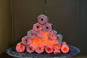 Meilleur prix briquette de barbecue hexagonale en bois dur 6 heures de sciure de bois sans fumée pour la cuisine en plein air - Product Image 3