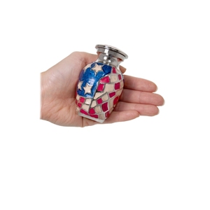 Urna Conmemorativa con Bandera Americana, Urna de Cremación de Latón de Alta Calidad Estilo Americano para Cenizas Humanas - Product Image 1