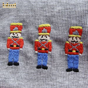 Cardigan en laine 100% brodé motif soldat, luxe décontracté, pour bébé, fabrication OEM ODM, vêtements pour enfant, garçon, personnalisé, fait main, vente en gros - Product Image 5