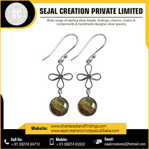 Vente en gros de boucles d'oreilles en or de Dubaï en argent 925 plaqué or 24 carats style mignon avec perle pierre principale exportateur en gros - Product Image 6