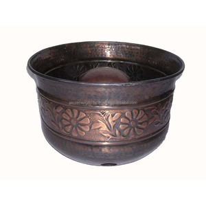 Soporte de manguera de jardín de hoja de metal con acabado de revestimiento de polvo de cobre antiguo diseño en relieve de forma redonda para organización de mangueras - Product Image 2