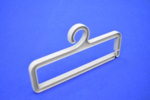 Cintre NH118 écologique de fabrication vietnamienne 170x43mm matière plastique de balle de riz marque VNB de haute qualité - Product Image 4