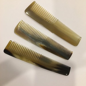 Hairbrushes made from low-priced cow horns - Product Image 3