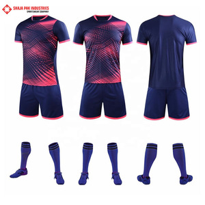 Kits de football d'équipe à sublimation personnalisée pour hommes Ensemble d'uniformes sportifs de club imprimés sur mesure-Maillot de football pour hommes T-shirts - Product Image 3