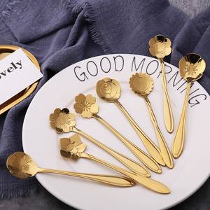 Cuillère de mariage au design unique en or et rose de l'Inde, parfaite pour les ustensiles de cuisine élégants, la maison, le jardin et le restaurant. - Product Image 4