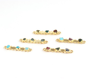 ทัวร์มาลีนสีชมพูผิวหยาบธรรมชาติ,ตัวเชื่อมต่อหินอัญมณีชุบทอง24K ตัวเชื่อมต่อแบบห่วงคู่แทนซาไนต์และมรกต - Product Image 4