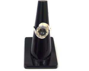 Résultats de bijoux de mode Bague en pierre précieuse en forme de cristal Matériau en laiton plaqué argent Taille personnalisable Échantillon disponible pour l'artisanat - Product Image 1