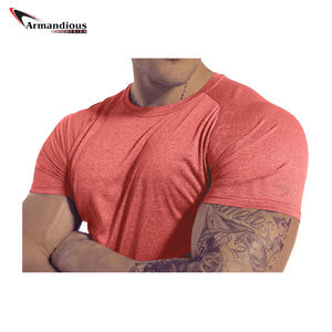 T-shirt à manches courtes coupe ajustée personnalisé pour hommes, col en O en microfibre à séchage rapide avec design de sport imprimé logo haut, couleur unie - Product Image 3