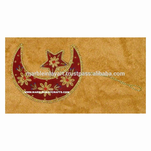 Precioso Adorno Navideño Colgante con Diseño Zari - Product Image 1