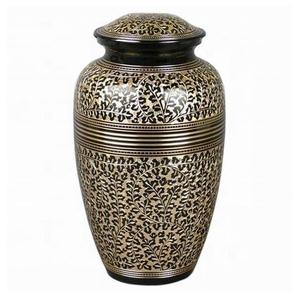 Urna de cremación de cenizas funerarias para adultos de latón grabada a mano estilo americano/europeo negro para almacenamiento - Product Image 1