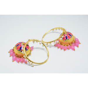Hermosos aretes jhumka huggie de latón con acabado dorado mate, estilo meenakari, tradicionales y modernos, para niñas y mujeres. - Product Image 2