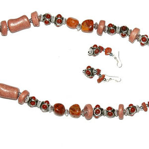 สร้อยคอแฟชั่นศิลปะพื้นบ้านอินเดียอาเกตสีน้ำตาลแกะสลักสไตล์หรูหรา - Product Image 1