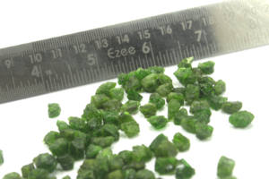 คริสตัลทัวร์มาลีนธรรมชาติสีเขียวจำนวน50ชิ้นสำหรับทำเครื่องประดับอัญมณีหยาบรูปดาวขนาด8มม. - Product Image 6