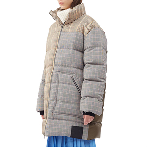Chaqueta acolchada larga para mujer OEM con logotipo bordado personalizado - Product Image 5