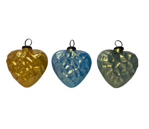 Boules de Noël suspendues en verre en forme de coeur antique pour ornements de jardin décoratifs et d'arbre produit d'exportateur de qualité - Product Image 1