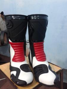 Botas de Seguridad para Motociclistas Pro Biker de Cuero para Hombre y Unisex - Calzado de Carreras Impermeable y Resistente al Fuego - Product Image 4