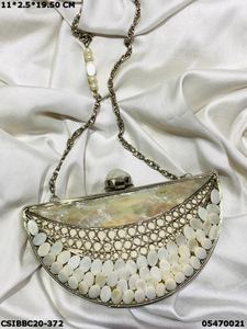 กระเป๋าผ้าคลัทช์ไม้ถูพื้นทำจากทองเหลืองสำหรับออกงานดีไซน์เนอร์สุดพิเศษสำหรับเจ้าสาว - Product Image 2